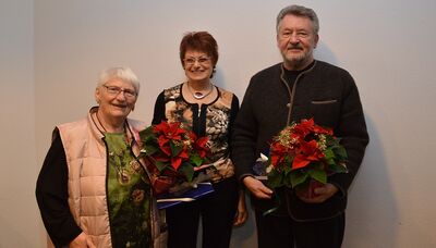 Kreisbeigeordnete Monika Merkert verabschiedet Liane Stein und Dieter Rothenhöfer