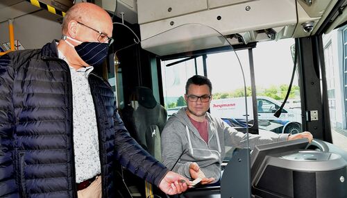 Fahrerkabine mit Schutzscheibe. Foto: Gebr. Heymann GmbH