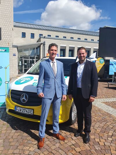 RTV und GHT Mobility starten mit On-Demand-Shuttle „EMIL“ auf den Straßen Taunussteins