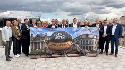 Hessische Landrätinnen und Landräte verabschieden Berliner Appell.