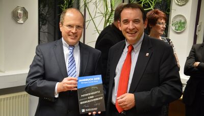 Landrat Burkhard Albers mit Kultusminister Prof. Dr. Alexander Lorz