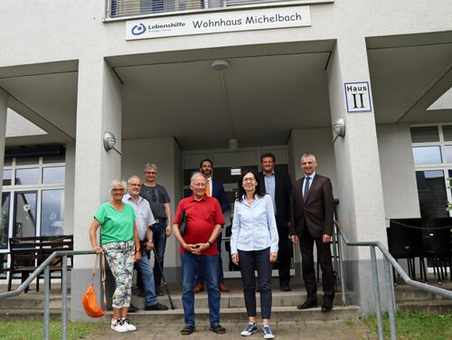 1. Reihe v.r.n.l.: Jutta Keiper-Gemmer, Harald Diefenbach, Anita Seidel; 2. Reihe v.r.n.l. Landrat Frank Kilian, Günter Soukup; 3. Reihe v.r.n.l. Bürgermeister Matthias Rudolf, Ralf Bachmann (Persönlicher Referent des Landrates), Bernd Westbomke