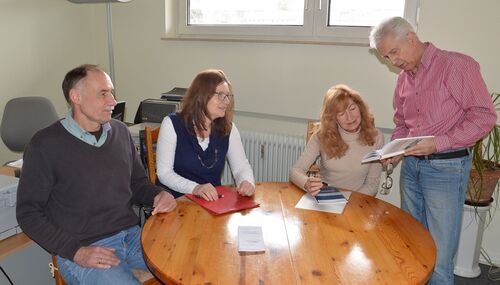 Michael Jann, Martina Stephan-Rehor, Marion Fröhlich und Uwe Heun von der Schuldnerberatung des Kreises.